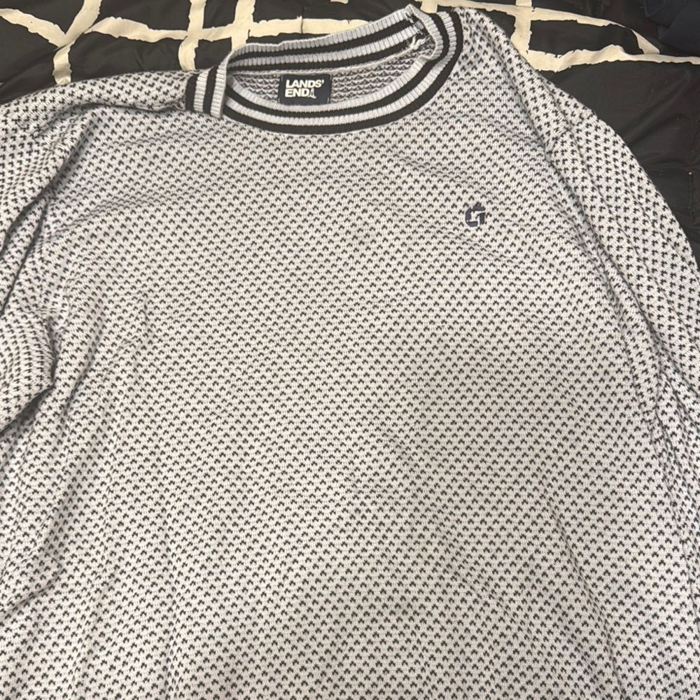 Chase Lands' End Women’s Black and White Crewneck Sweater